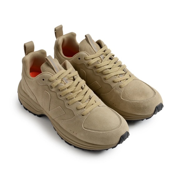 New in box VEJA VENTURI FULL SUEDE TRAIL SHOES Sz 38 - Picture 3 of 9